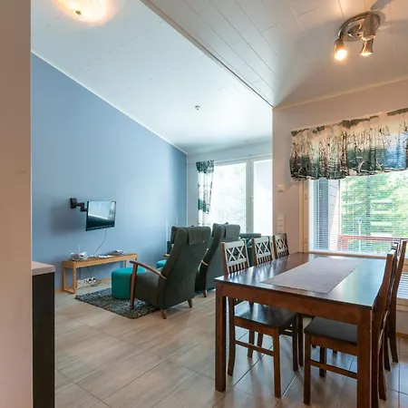 Kotokuusi 3 - Harrastuksiin Suoraan Pihalta דירה רוקה