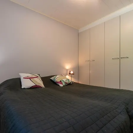 Kotokuusi 3 - Harrastuksiin Suoraan Pihalta * Рука